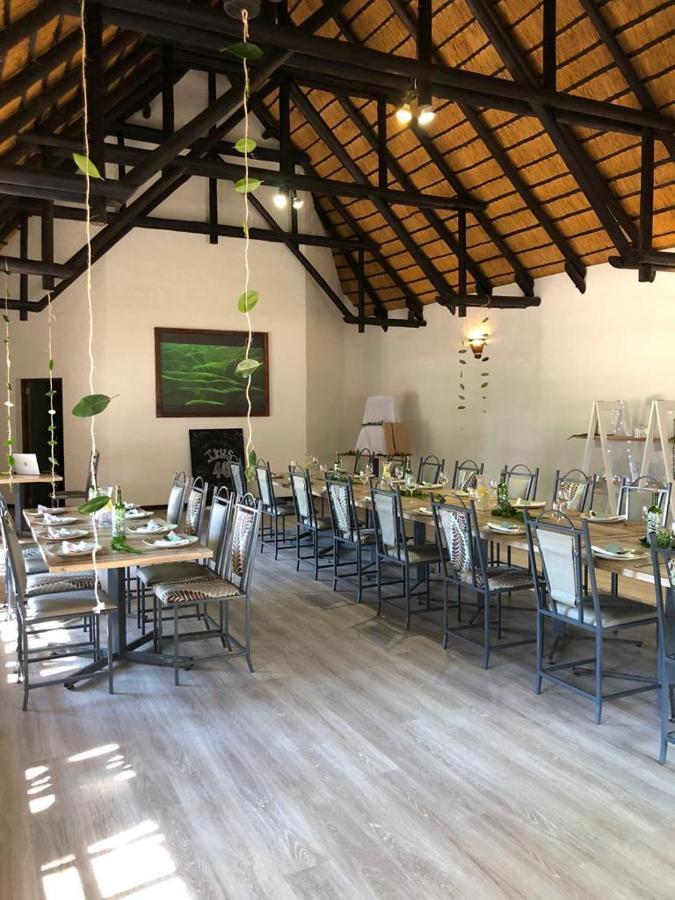 Okahandja Country Hotel מראה חיצוני תמונה