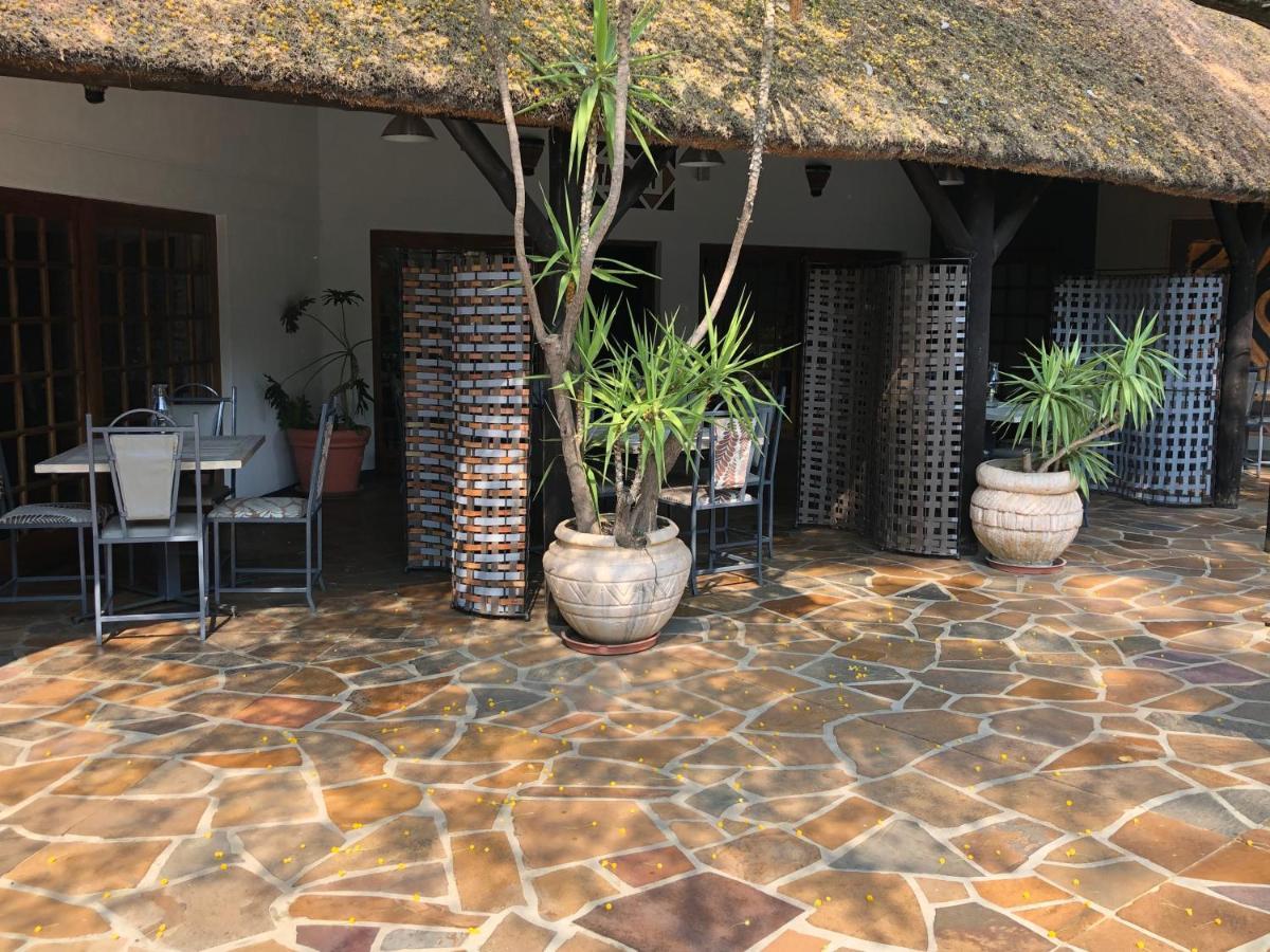 Okahandja Country Hotel מראה חיצוני תמונה