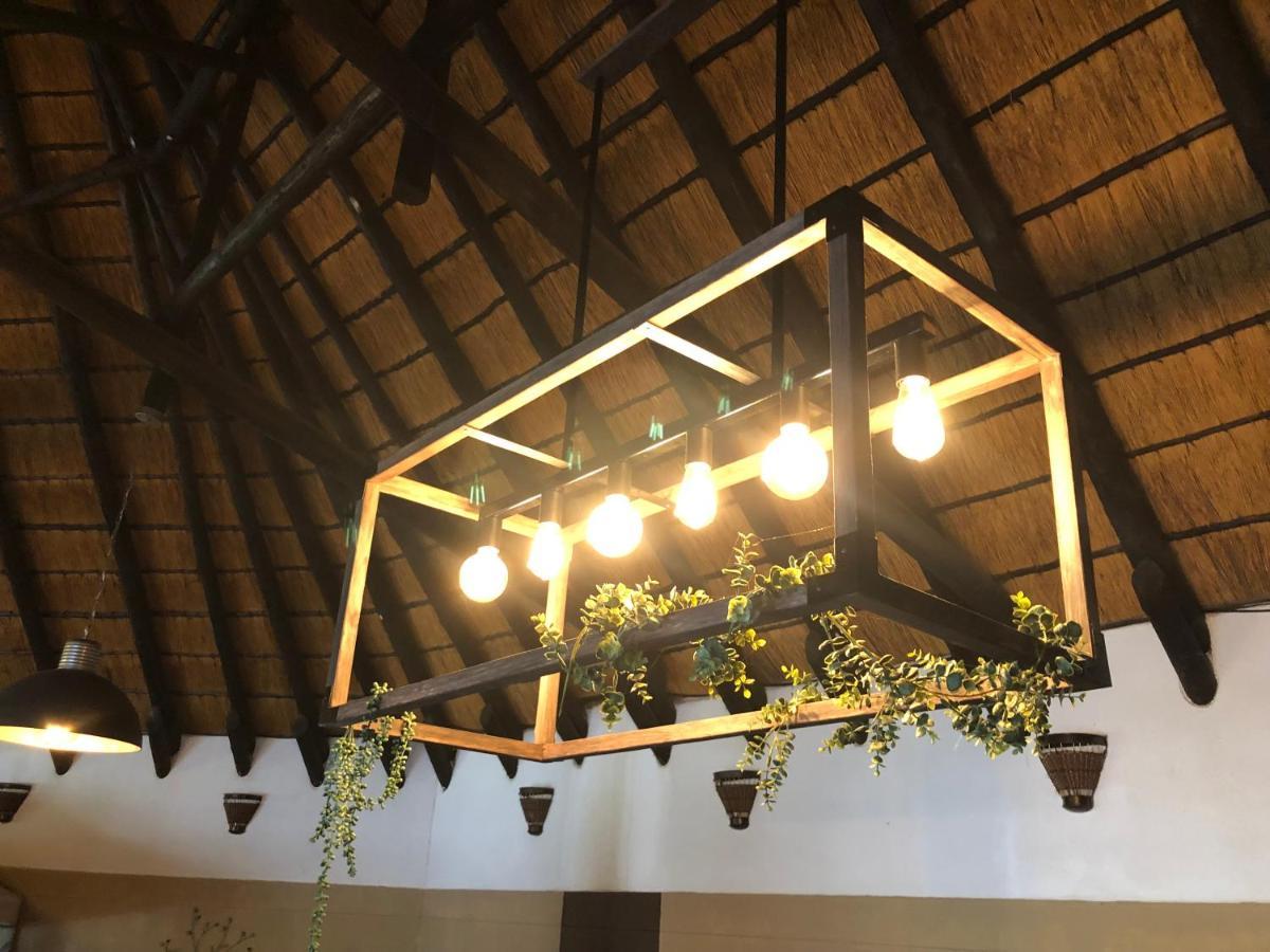 Okahandja Country Hotel מראה חיצוני תמונה