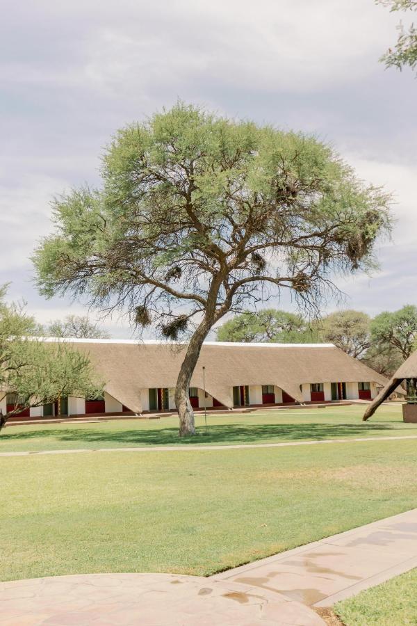 Okahandja Country Hotel מראה חיצוני תמונה